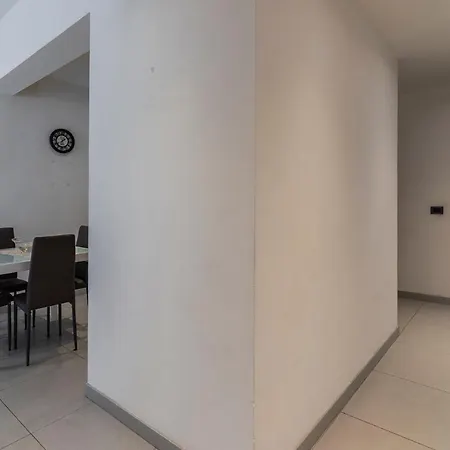 Moderno 90 M Osp. Torregalli, Wifi *